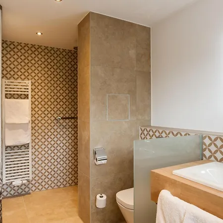 Biohotel Eggensberger 4*