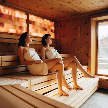 Bio- Und Wellnesshotel Eggensberger 4*