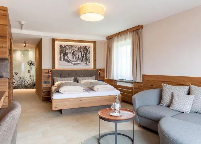 Biohotel Eggensberger 4*